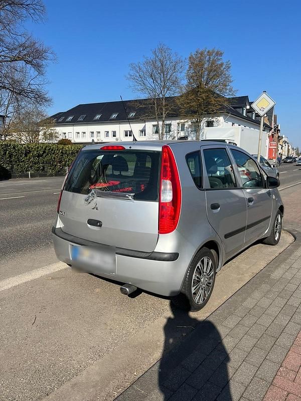 Gebraucht Mitsubishi Colt 92 PS (67 kW) 2004 Silber Kleinwagen
