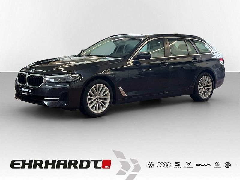 Gebraucht BMW 520 190 PS (139 kW) 2023 Grau Kombi