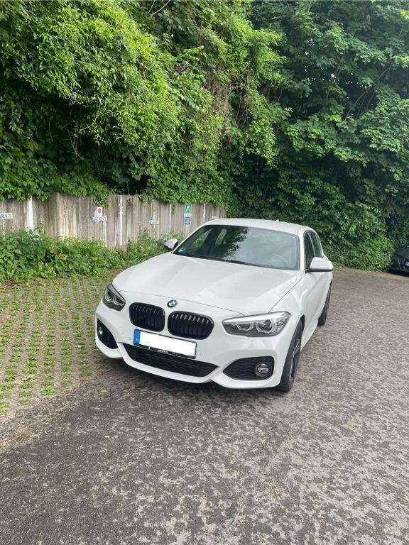 Weiß Gebraucht 2018 BMW 118 M Sport Kleinwagen | 16.900 € (Fairer Preis) - Bild 1/4