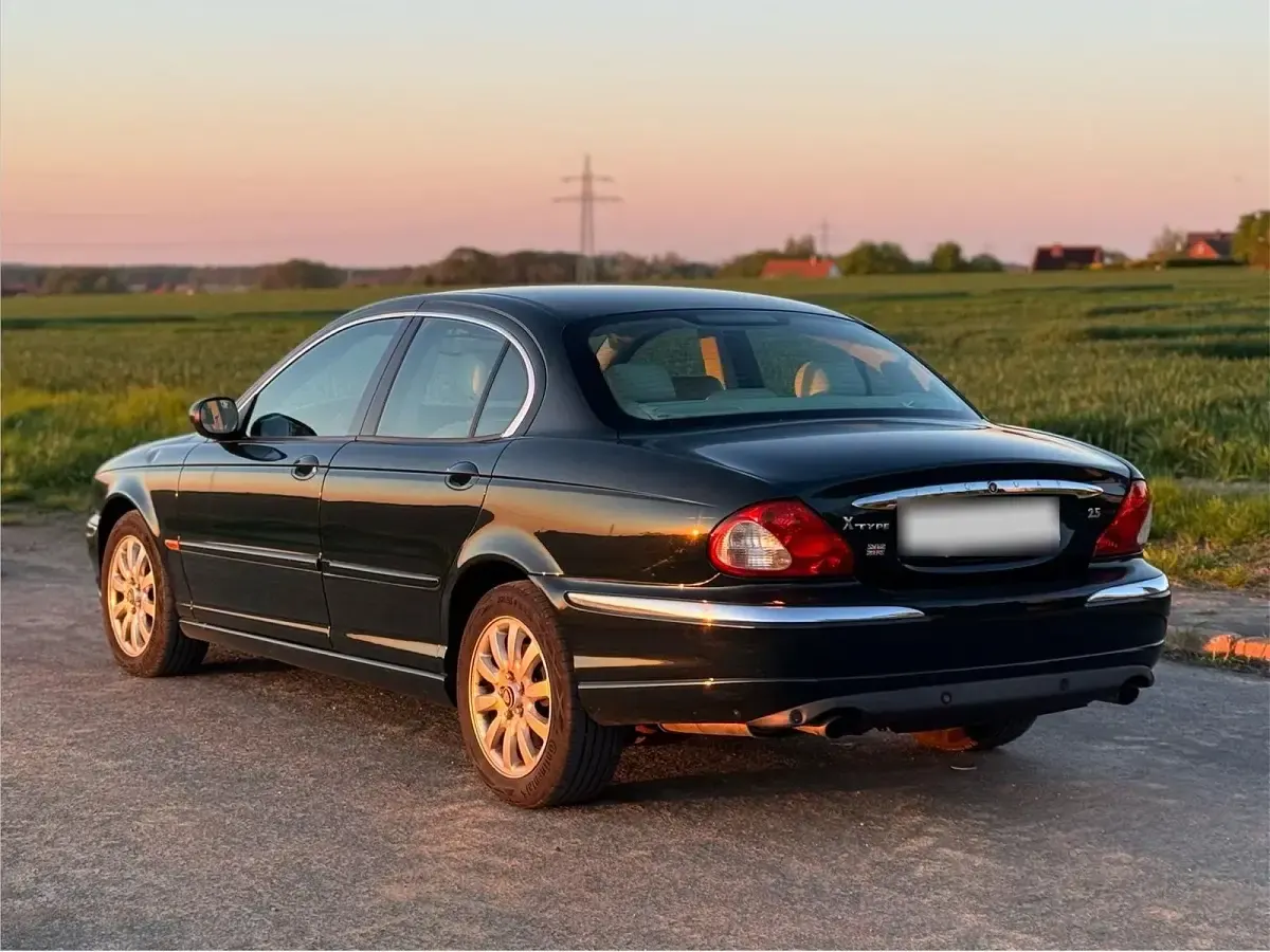 Usata Jaguar X-type 196 CV (144 kW) 2003 Verde Berlina