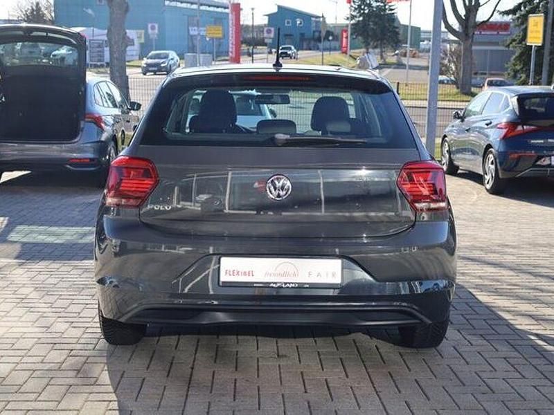 Gebraucht VW Polo 65 PS (47 kW) 2019 Grau Kleinwagen