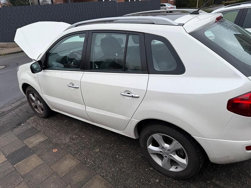 Gebraucht Renault Koleos Luxe 110 PS (80 kW) 2010 Weiß SUV