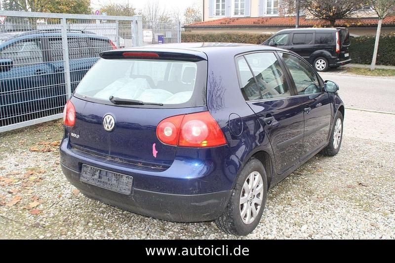 Gebraucht VW Golf V 75 PS (55 kW) 2004 Blau Limousine