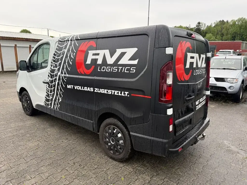 Gebraucht Renault Trafic 110 PS (80 kW) 2022 Weiß Van / Kleinbus