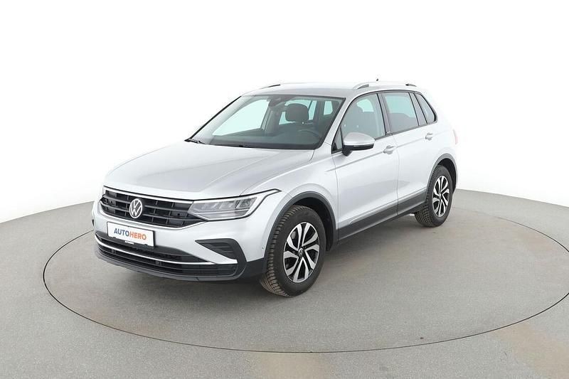 Gebraucht VW Tiguan Active 150 PS (110 kW) 2022 Grau SUV