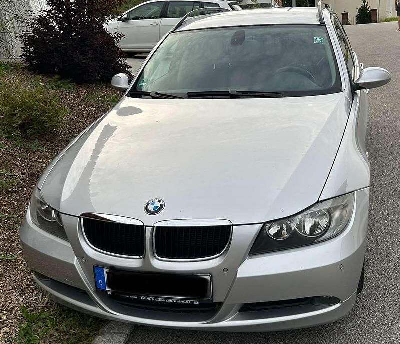 Silber Gebraucht 2006 BMW 320 Kombi | 4.000 € (Fairer Preis) - Bild 1/4