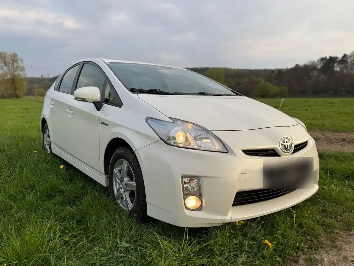 Gebraucht Toyota Prius 136 PS (100 kW) 2009 Weiß Kleinwagen