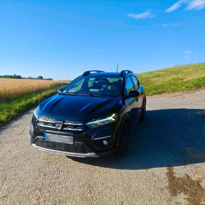 Schwarz Gebraucht 2021 Dacia Sandero Stepway Kleinwagen | 12.000 € (Fairer Preis) - Bild 1/4