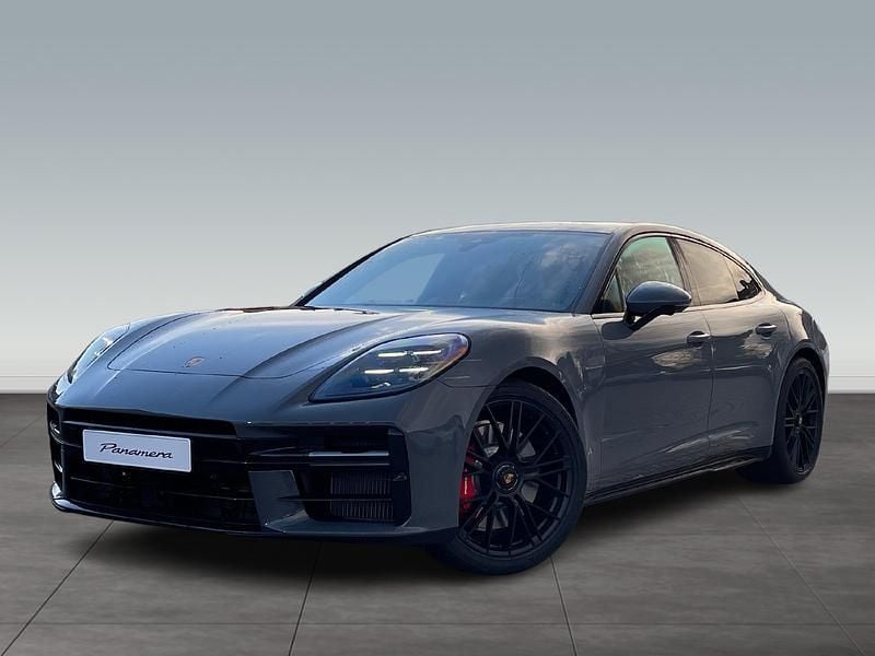Grau Neu 2025 Porsche Panamera Kleinwagen | 199.564 € - Bild 1/4