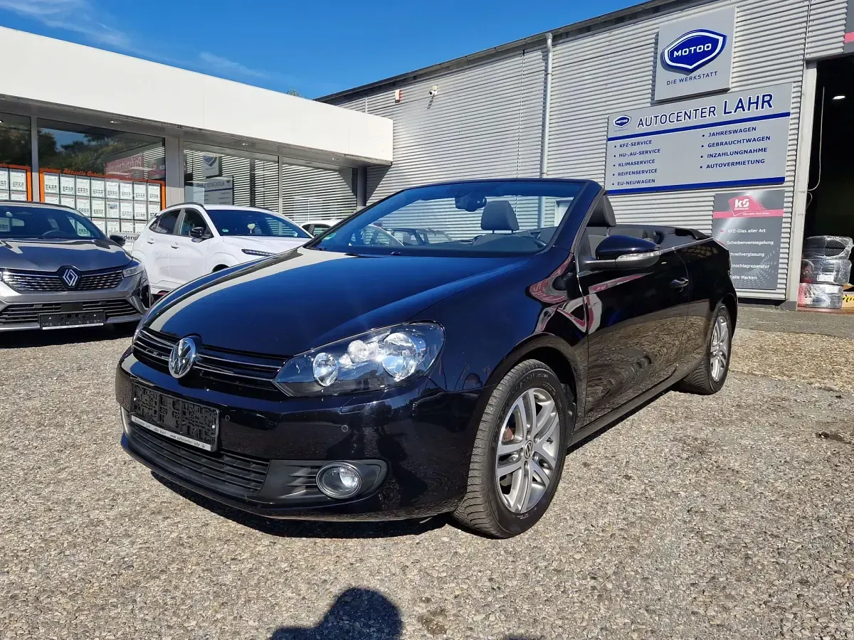 Gebraucht VW Golf 105 PS (77 kW) 2011 Deep black perleffekt Cabrio