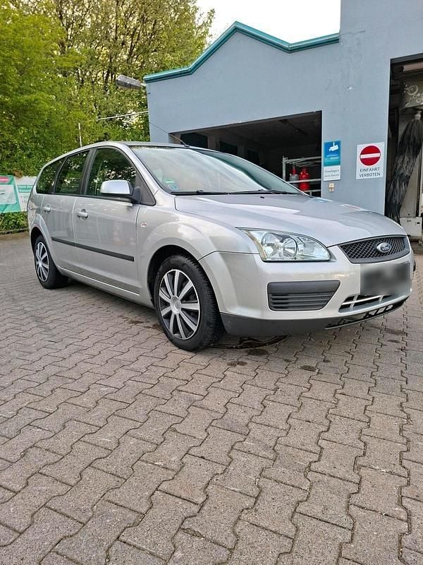 Usata Ford Focus 100 CV (73 kW) 2007 Argento Station wagon