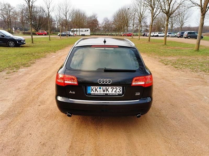 Gebraucht Audi A6 Comfort 239 PS (175 kW) 2010 Schwarz Kombi
