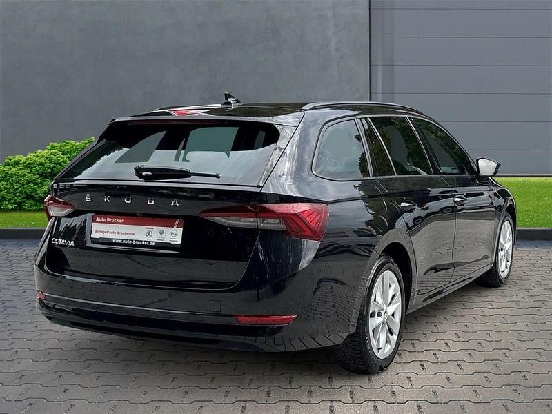 Gebraucht Skoda Octavia Ambition 150 PS (110 kW) 2021 Schwarz Kombi