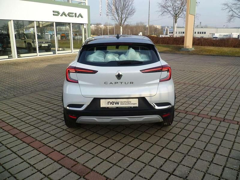 Gebraucht Renault Captur Intens 140 PS (102 kW) 2022 Weiß SUV