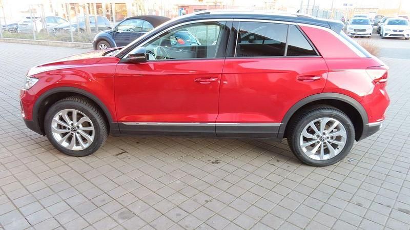 Gebraucht VW T-Roc Style 150 PS (110 kW) 2023 Rot SUV
