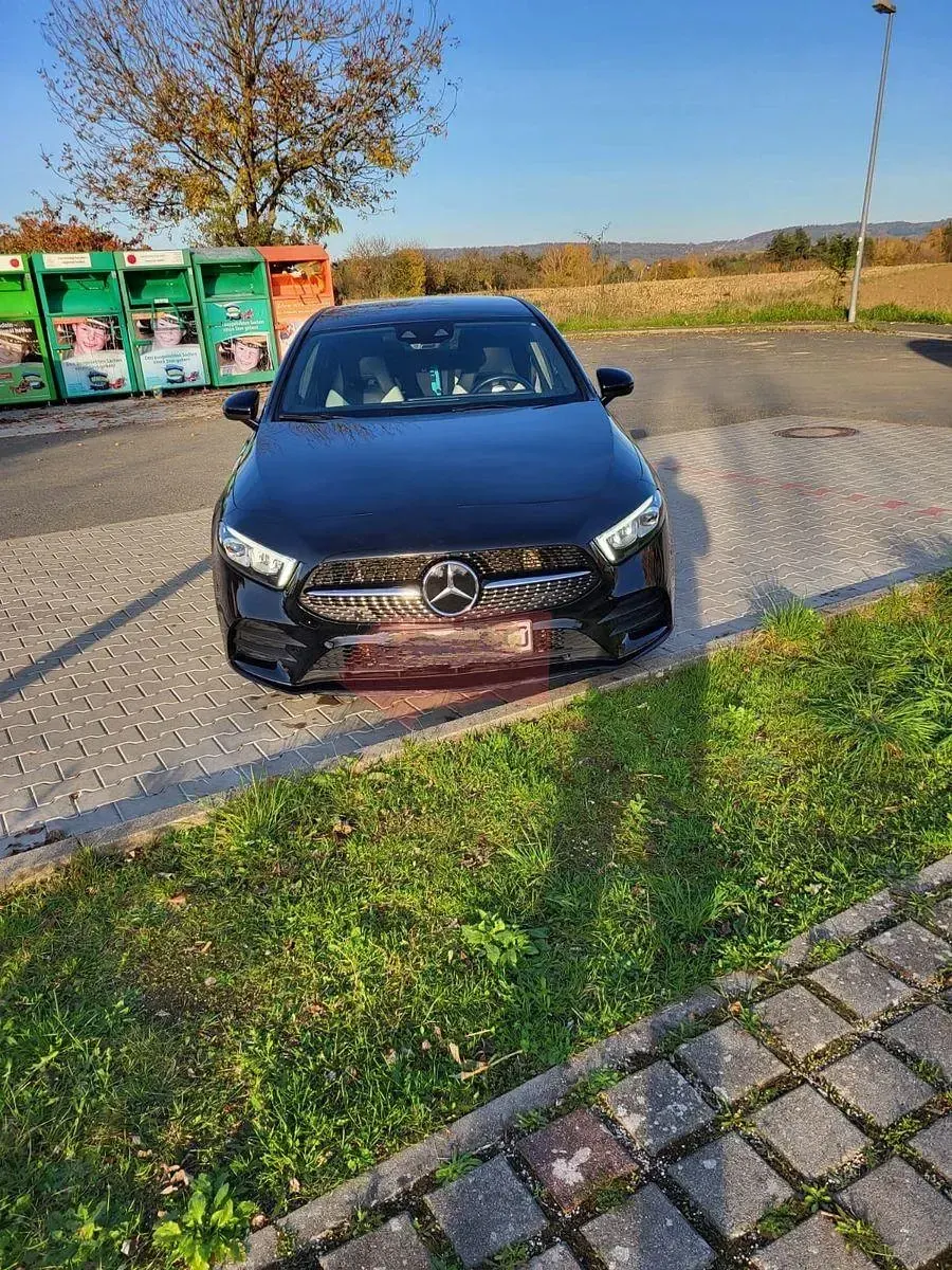 Gebraucht Mercedes A250 224 PS (164 kW) 2019 Schwarz Limousine