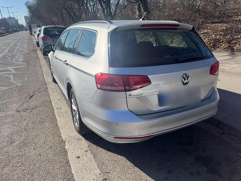 Gebraucht VW Passat Highline 190 PS (139 kW) 2018 Silber Kombi