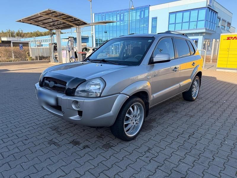 Gebraucht Hyundai Tucson 140 PS (102 kW) 2007 Silber SUV