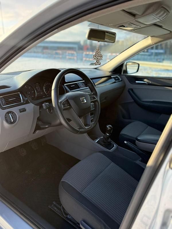 Gebraucht Seat Toledo 105 PS (77 kW) 2014 Silber Kleinwagen