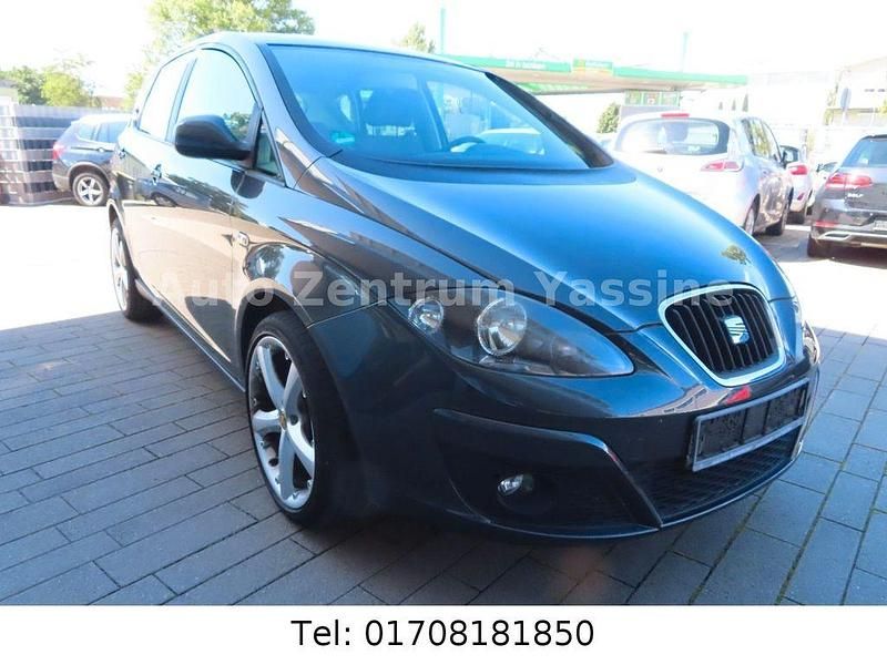 Grau Gebraucht 2010 Seat Altea Ecomotive Van / Kleinbus | 3.600 € (Guter Preis) - Bild 1/4
