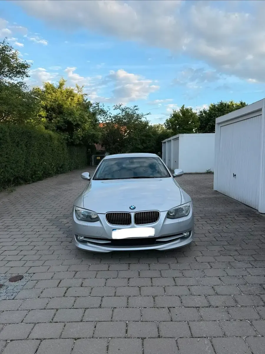 Gebraucht BMW 335 306 PS (225 kW) 2011 Silber Coupé