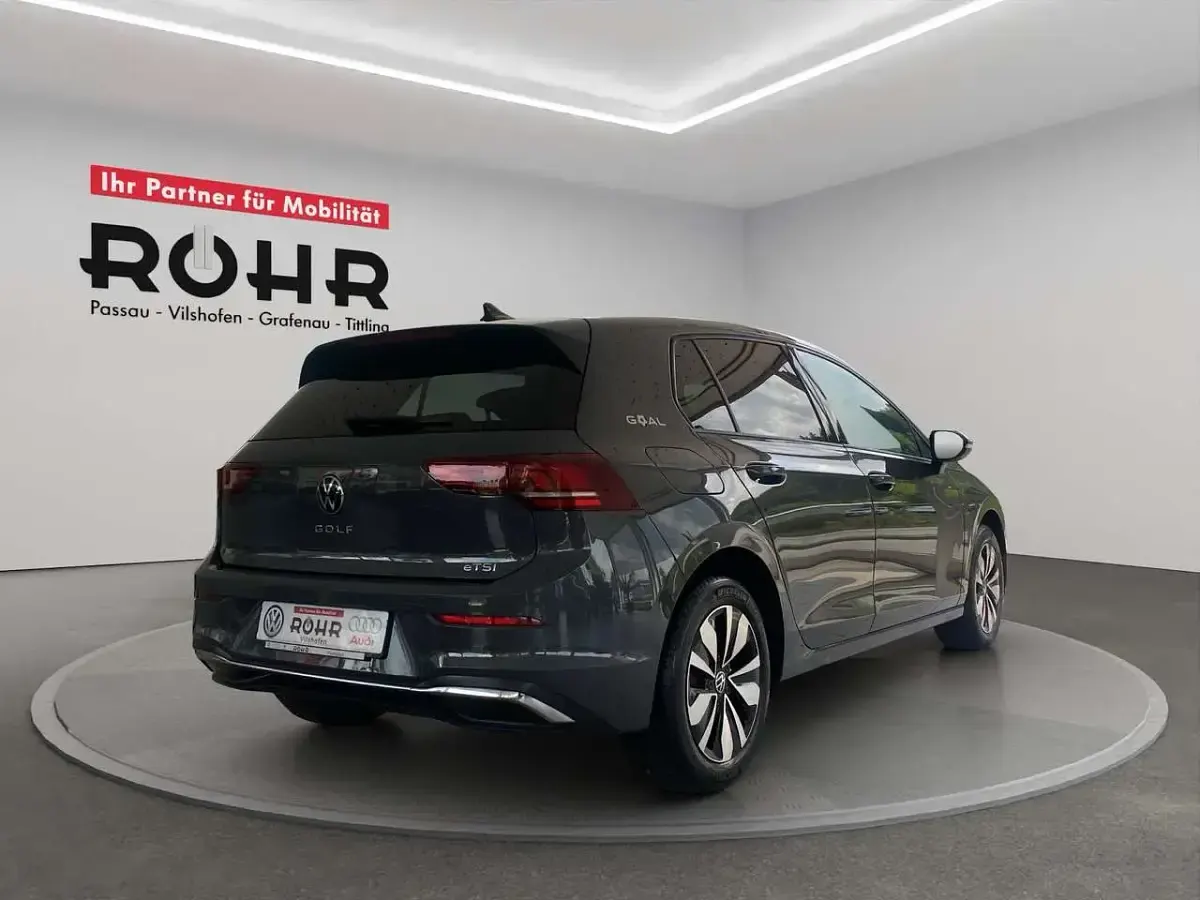 Gebraucht VW Golf VIII Goal 116 PS (85 kW) 2025 Delfingrau metallic Limousine