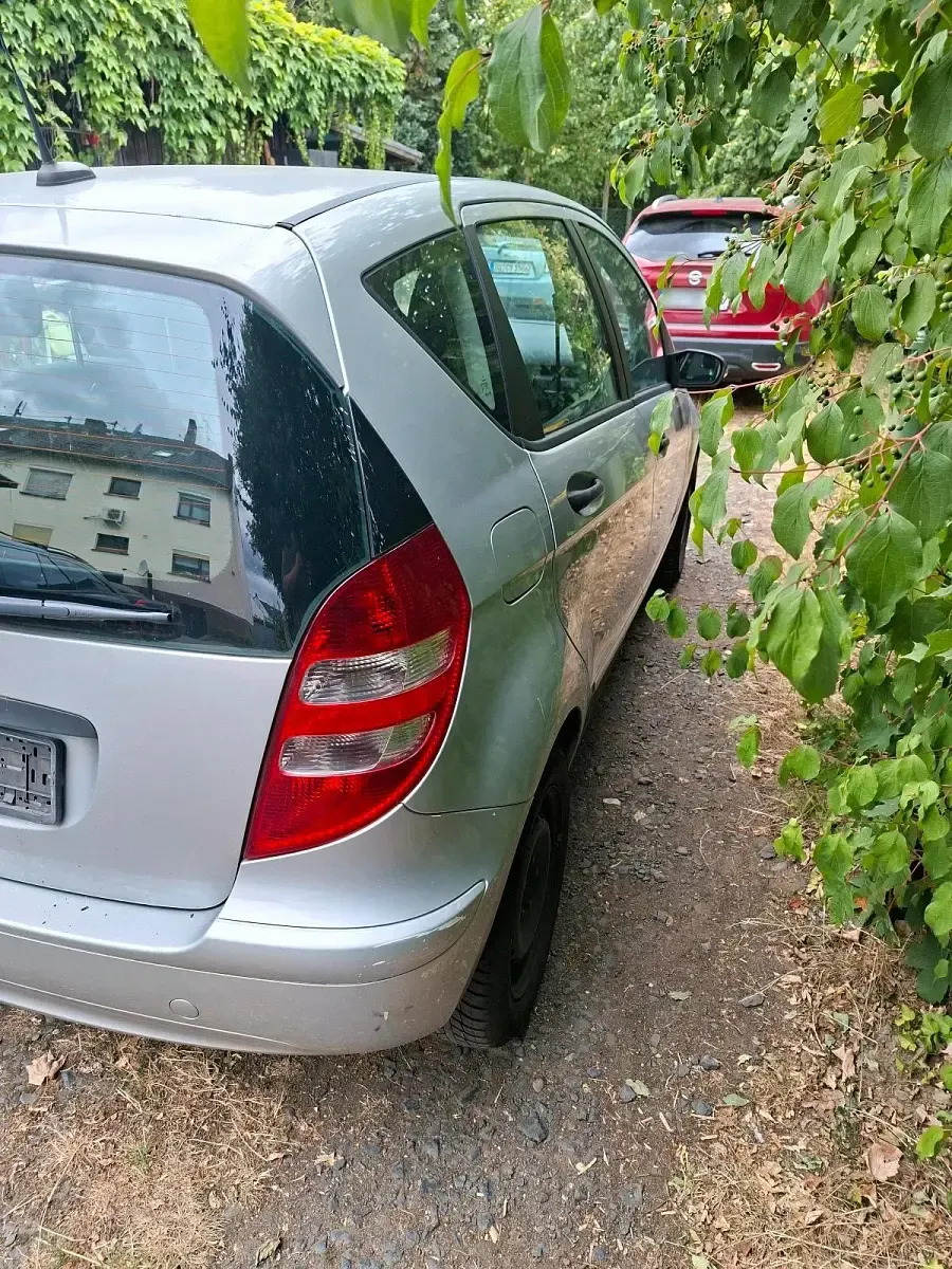 Gebraucht Mercedes A150 Classic 95 PS (69 kW) 2004 Silber Kleinwagen