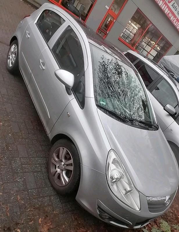 Silber Gebraucht 2007 Opel Corsa Kleinwagen | 3.150 € (Teuer) - Bild 1/4