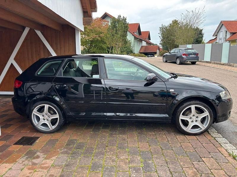 Schwarz Gebraucht 2006 Audi A3 Sportback Ambiente Limousine | 1.500 € (Superpreis) - Bild 1/4