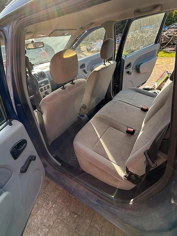 Second-hand Dacia Logan 75 CP (55 kW) 2009 Albastru Berlinǎ