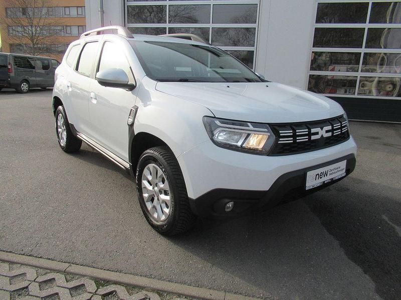 Gebraucht Dacia Duster Expression 131 PS (96 kW) 2023 Weiß SUV