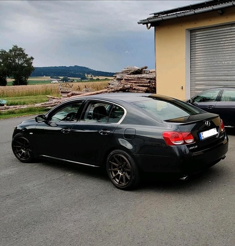 Andere farben Gebraucht 2007 Lexus GS450H Limousine | 13.500 € - Bild 1/4