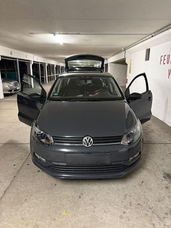 Grau Gebraucht 2015 VW Polo Kleinwagen | 6.500 € (Guter Preis) - Bild 1/4