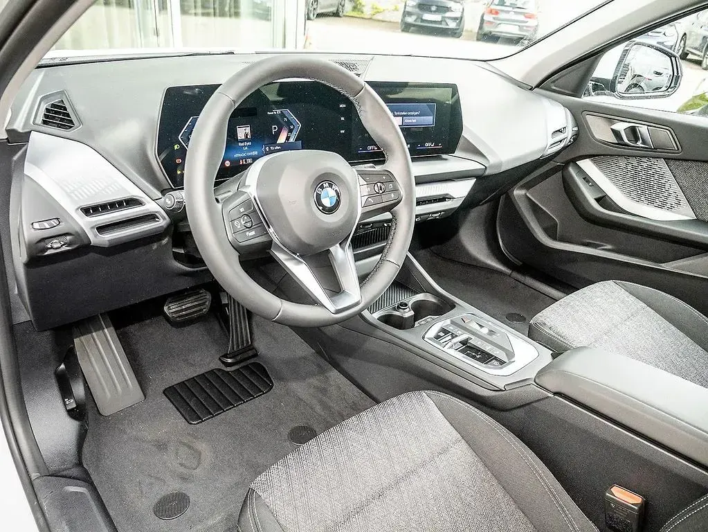 Nowe BMW 120 170 KM (125 kW) 2026 Biały Hatchback