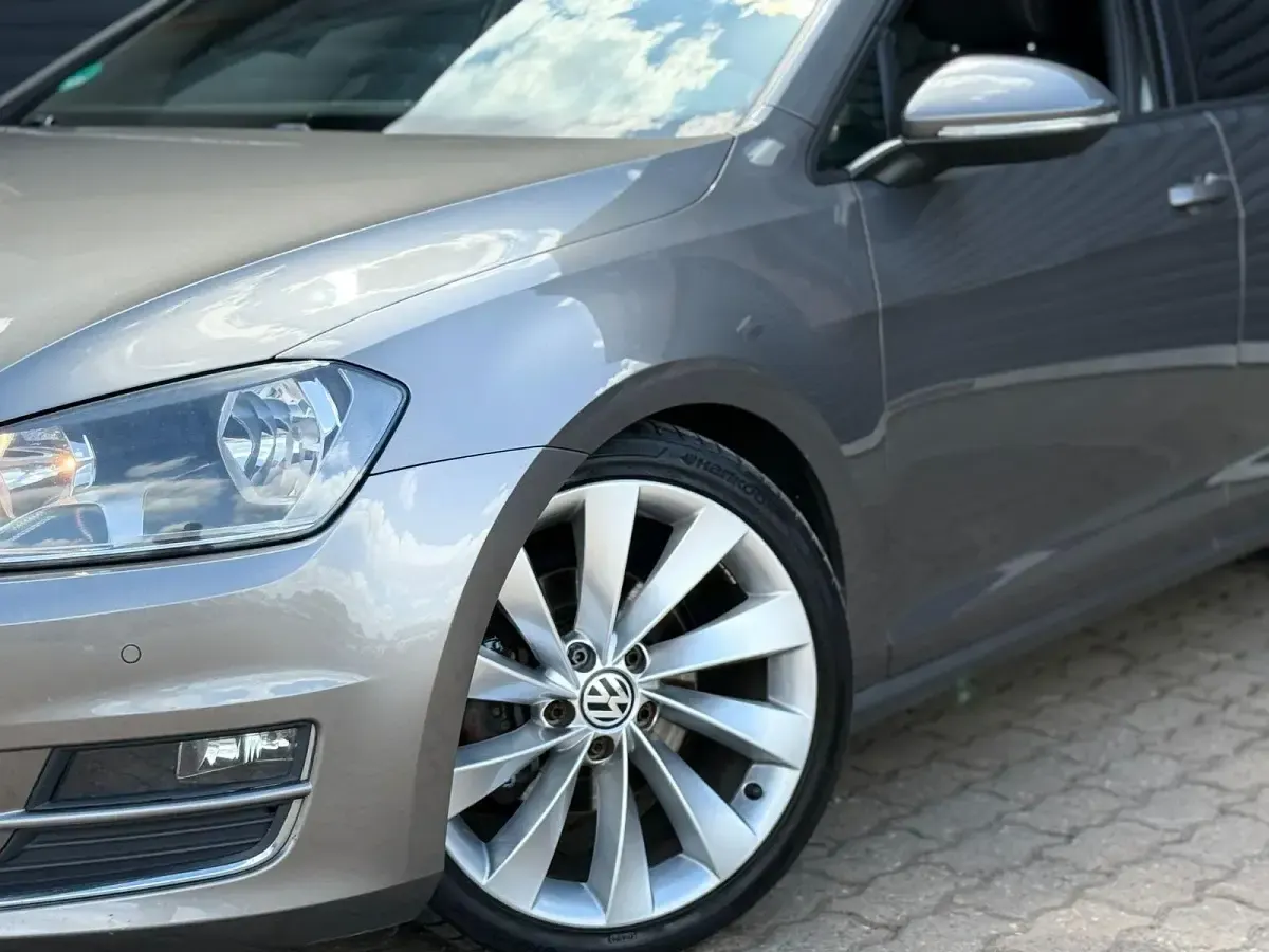 Gebraucht VW Golf VII Highline 150 PS (110 kW) 2014 Grau Limousine