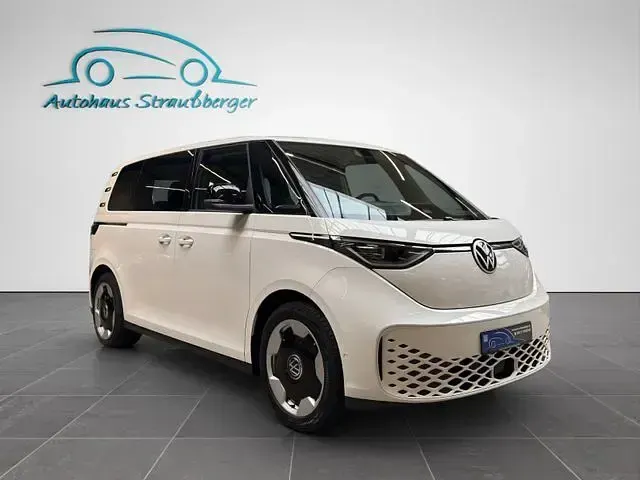Używany VW ID. Buzz Pro 150 kW (204 KM) 2023 Biały Minivan
