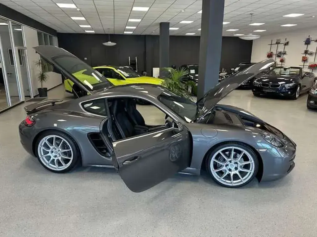 Gebraucht Porsche Cayman 299 PS (219 kW) 2017 Achatgrau (metallic) Coupé