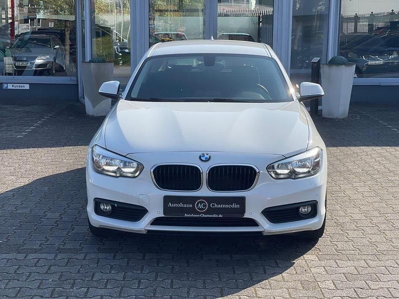 Gebraucht BMW 116 Advantage 109 PS (80 kW) 2018 Weiß Kleinwagen