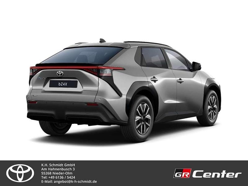 Neu Toyota bZ4X 224 kW (305 PS) 2026 Grau SUV