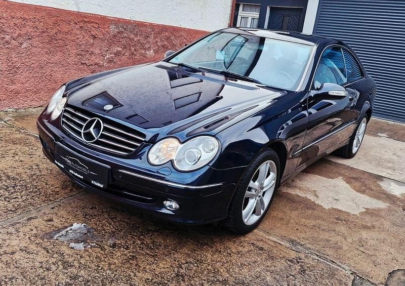 Blau Gebraucht 2006 Mercedes CLK200 Coupé | 5.899 € (Fairer Preis) - Bild 1/4