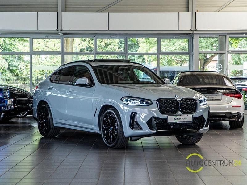 Grau Gebraucht 2025 BMW X4 M Sport SUV | 66.990 € (Teuer) - Bild 1/4