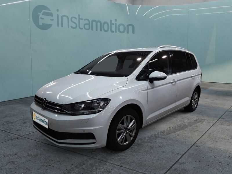 Weiß Gebraucht 2024 VW Touran Comfortline Van / Kleinbus | 34.156 € (Fairer Preis) - Bild 1/3