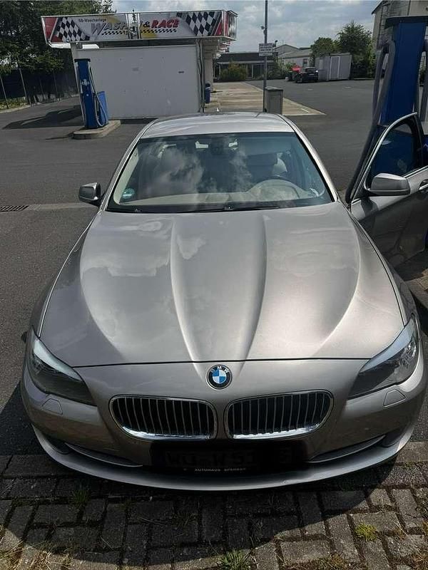Gebraucht 2012 BMW 530 Limousine | 11.350 € (Fairer Preis) - Bild 1/4