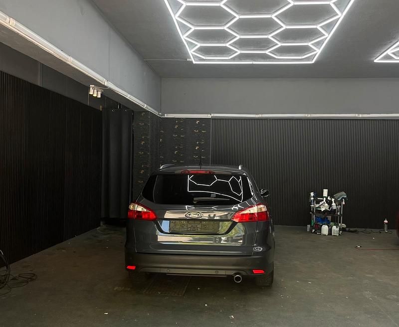 Brugt Ford Focus Titanium 163 HK (119 kW) 2012 Grå Stationcar