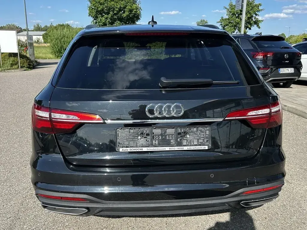 Gebraucht Audi A4 150 PS (110 kW) 2022 Schwarz Kombi