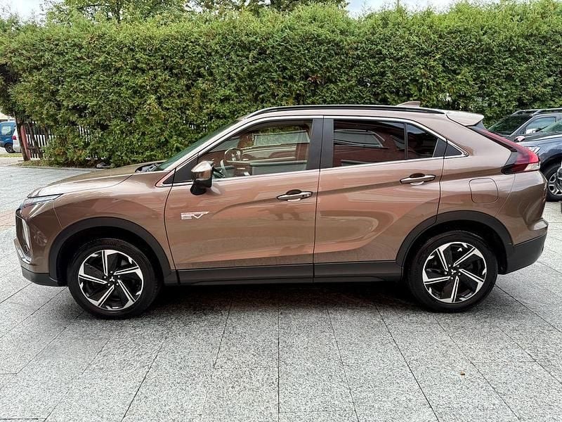 Braun Gebraucht 2021 Mitsubishi Eclipse Cross SUV | 18.980 € (Guter Preis) - Bild 1/4