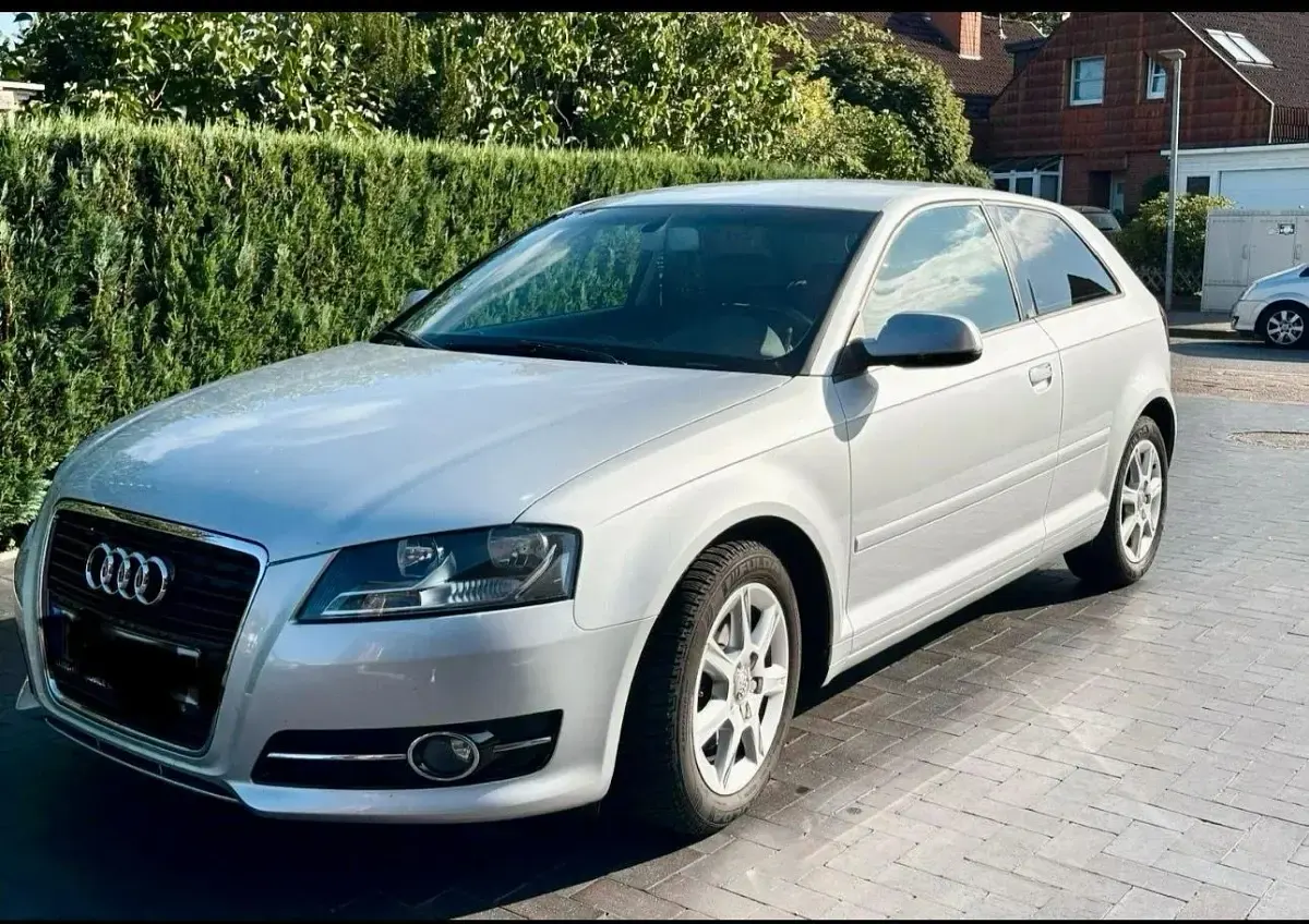Second-hand Audi A3 140 CP (102 kW) 2012 Argintiu Hatchback