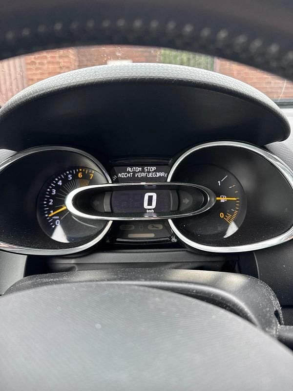 Gebraucht Renault Clio IV 90 PS (66 kW) 2013 Schwarz Kleinwagen