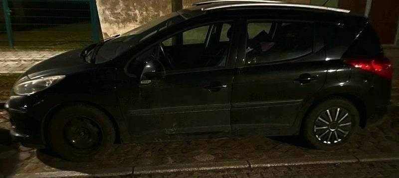 Gebraucht Peugeot 207 2008 Schwarz Kombi