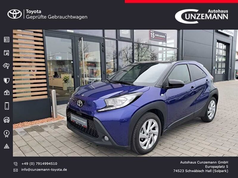 Blau Gebraucht 2022 Toyota Aygo Pulse Kleinwagen | 16.780 € (Fairer Preis) - Bild 1/4